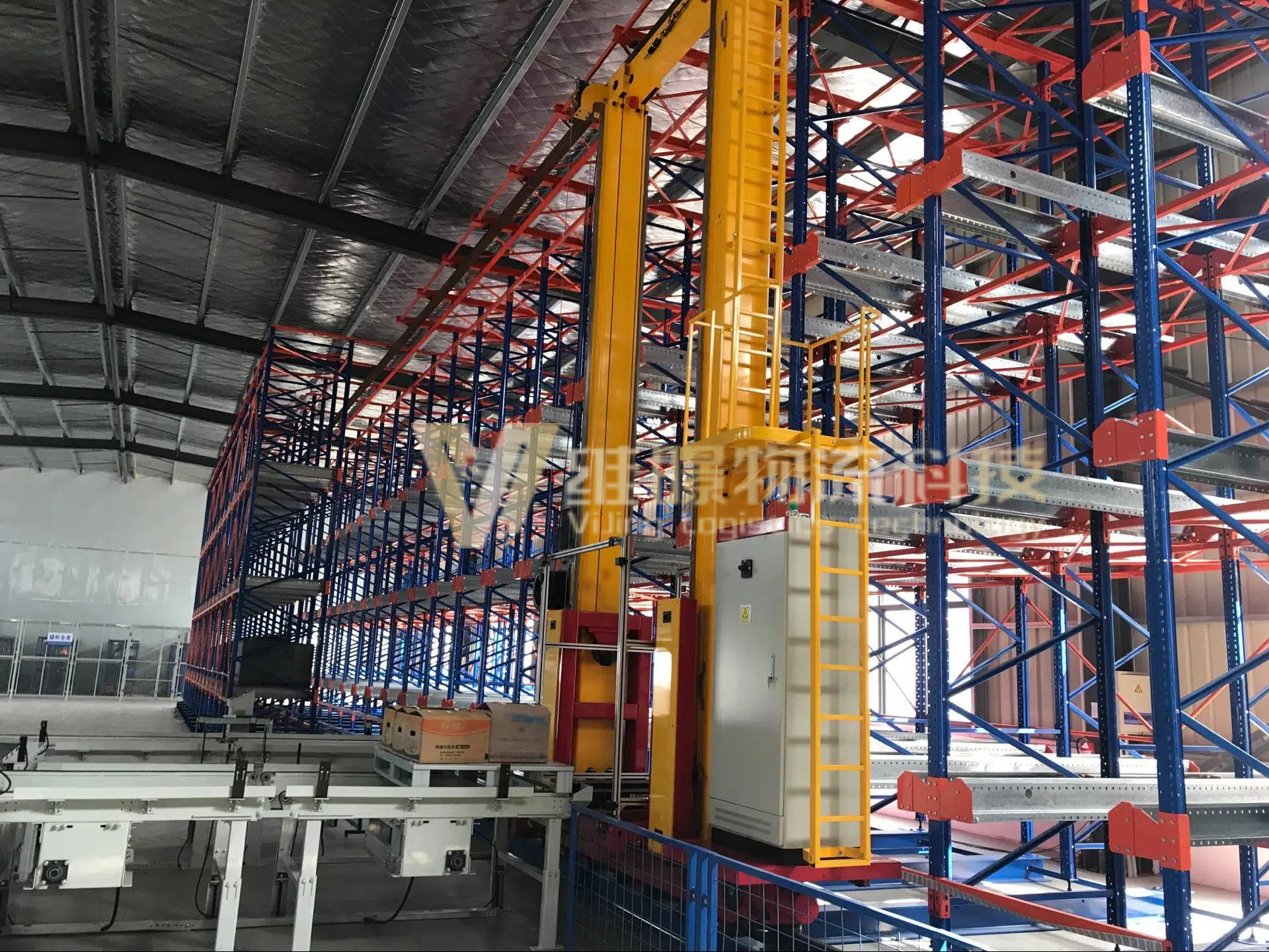 穿梭車式貨架的核心優勢：解決傳統倉儲痛點