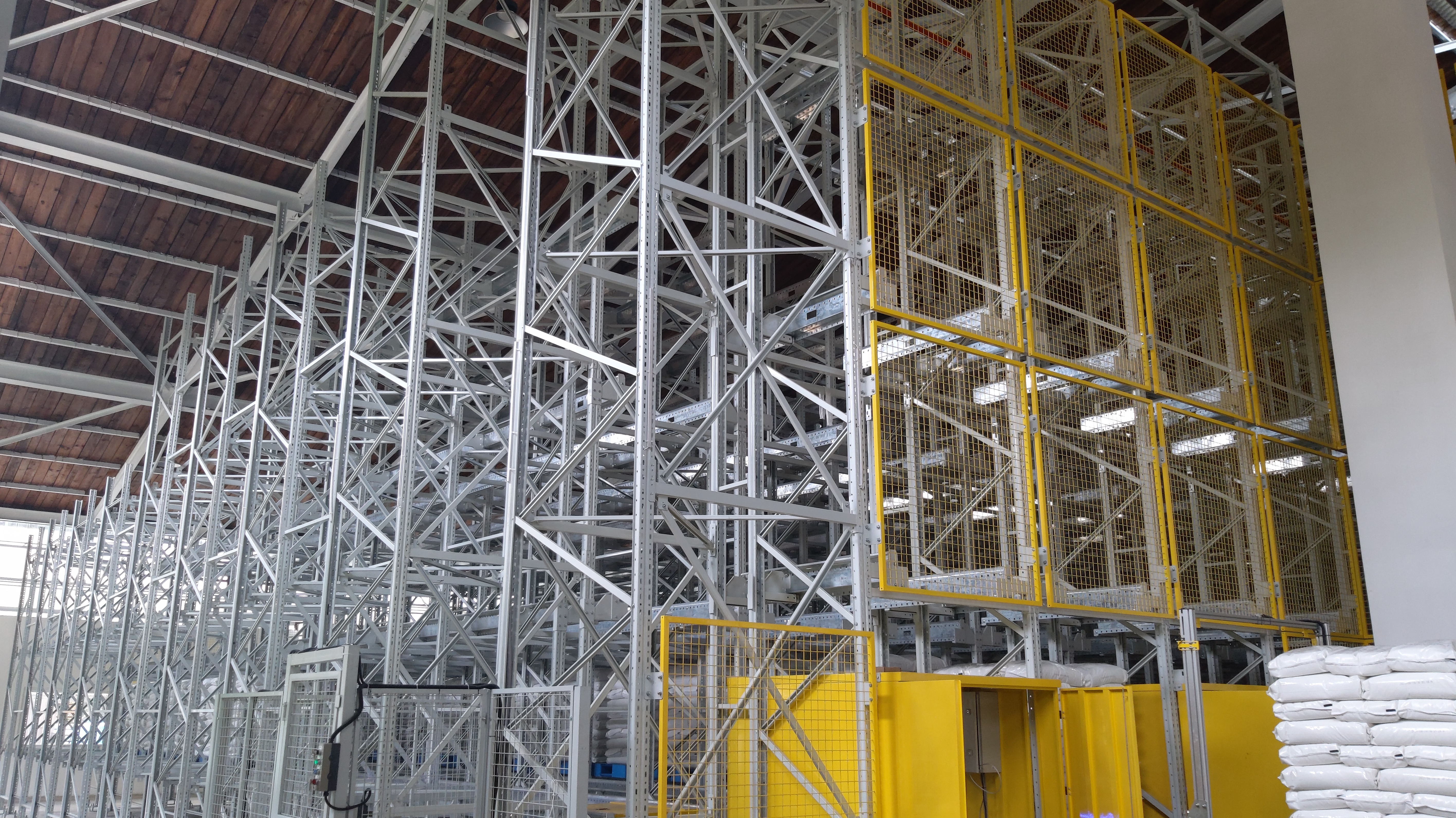 智能倉庫如何實現智能化管理？